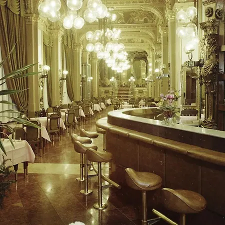 Then & Now Budapest
